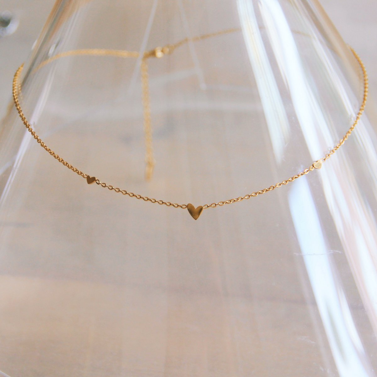 Bazou – Edelstalen Fijne Ketting met 3 Mini Hartjes – Goud - Little Things