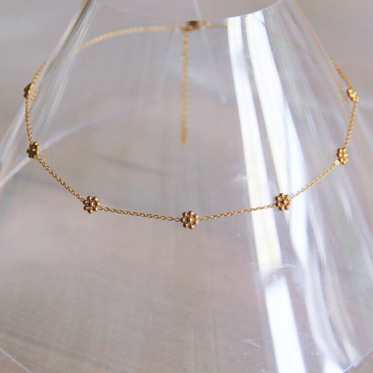 Bazou - Roestvrij Stalen Ketting met Fijne Madeliefjesbloemen - Goud - Little Things